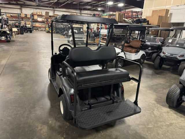 2022 E-Z-GO RXV Elite