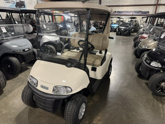 2021 E-Z-GO RXV Elite