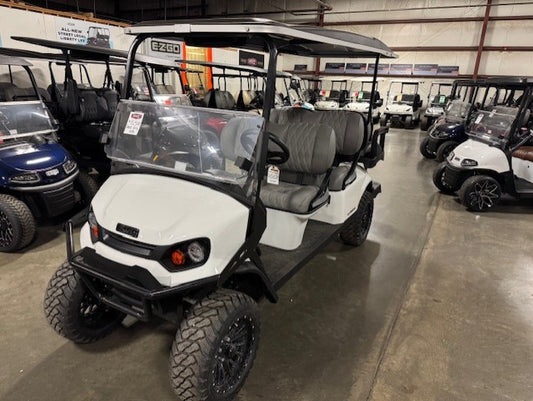 2025 E-Z-GO Express 6 Gas - Explorer