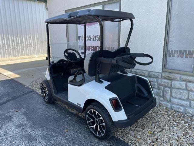 2021 E-Z-GO RXV Elite W/ New Lithium Battery