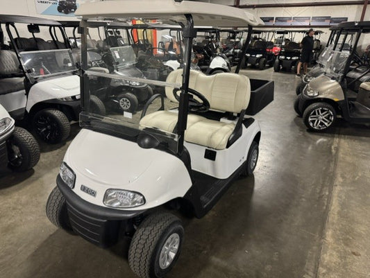 2022 E-Z-GO RXV Elite
