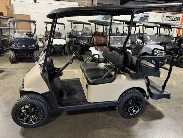 2021 E-Z-GO RXV Elite
