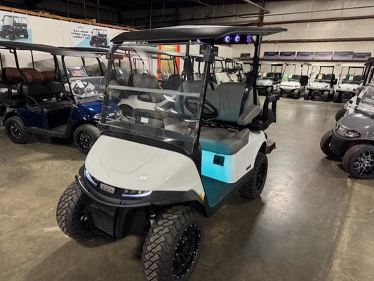 2026 E-Z-GO RXV 4 Elite - Summit XTL