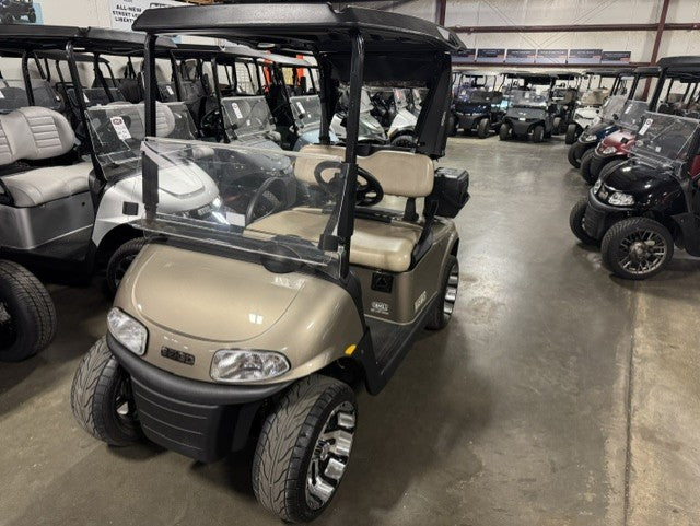 2016 E-Z-GO RXV Elite