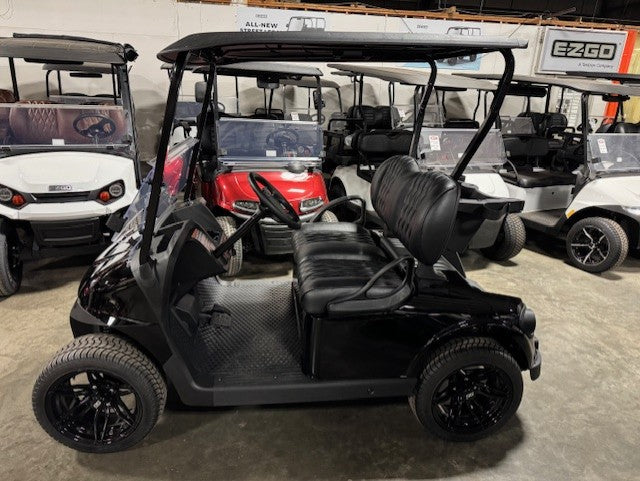 2025 E-Z-GO Freedom RXV Elite 2.2