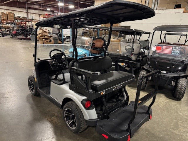 2026 E-Z-GO Valor 4 Gas EX1