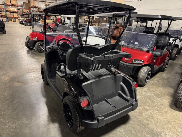 2025 E-Z-GO Freedom RXV Elite 2.2
