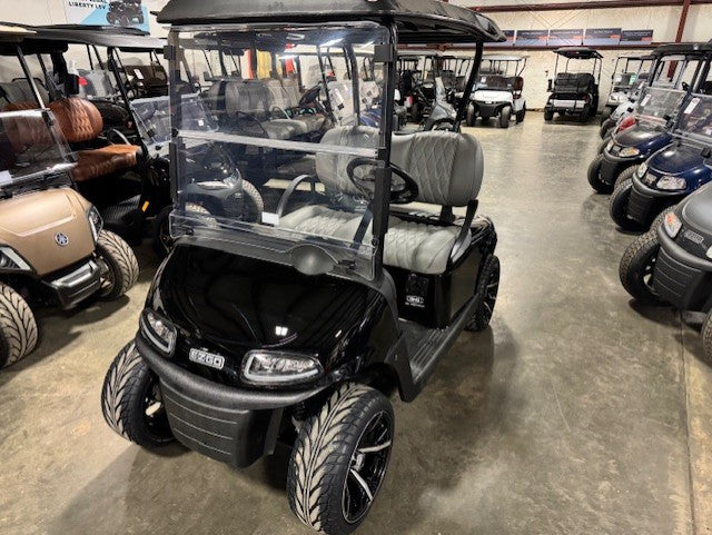 2023 E-Z-GO RXV Elite