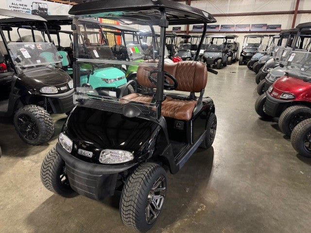 2023 E-Z-GO RXV Elite