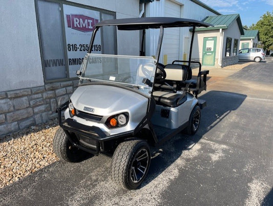 2025 E-Z-GO Express 4 Elite Cruiser 4.2