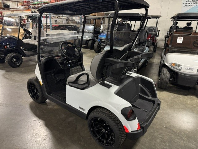2027 E-Z-GO RXV 2 Freedom Elite Plus Lithium